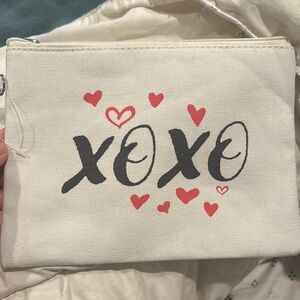 NWOT wristlet pouch